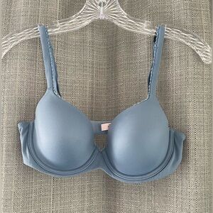 NWT Victoria’s Secret Body By Victoria Lightly Lined Smooth Demi Bra Size 34C